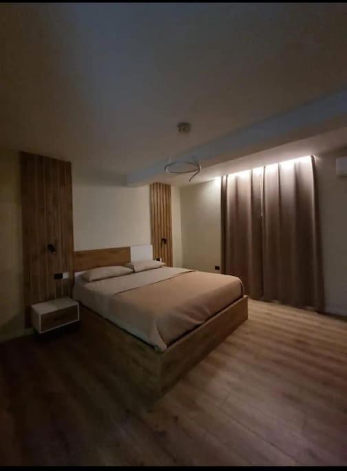 Peace And Love Luxury Apartment In Center, New Bazaar 2 ติรานา ภายนอก รูปภาพ