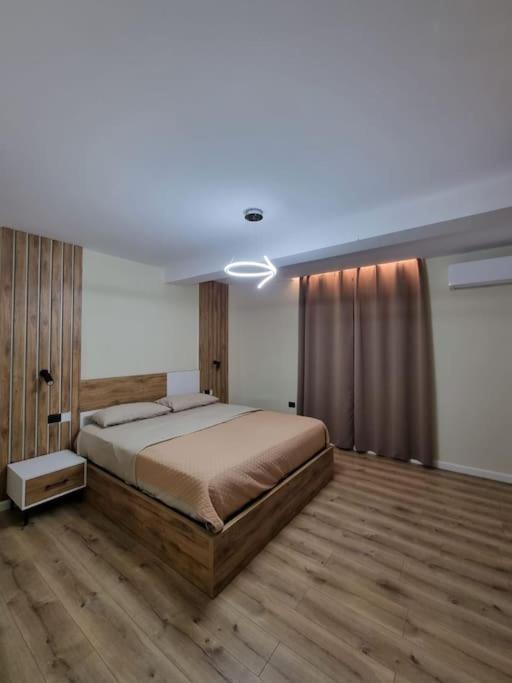 Peace And Love Luxury Apartment In Center, New Bazaar 2 ติรานา ภายนอก รูปภาพ
